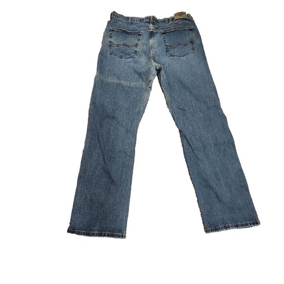 Wrangler 36x31 Relaxed Boot Cut Jeans Flex Stretch Denim Modern Work - Picture 4 of 5